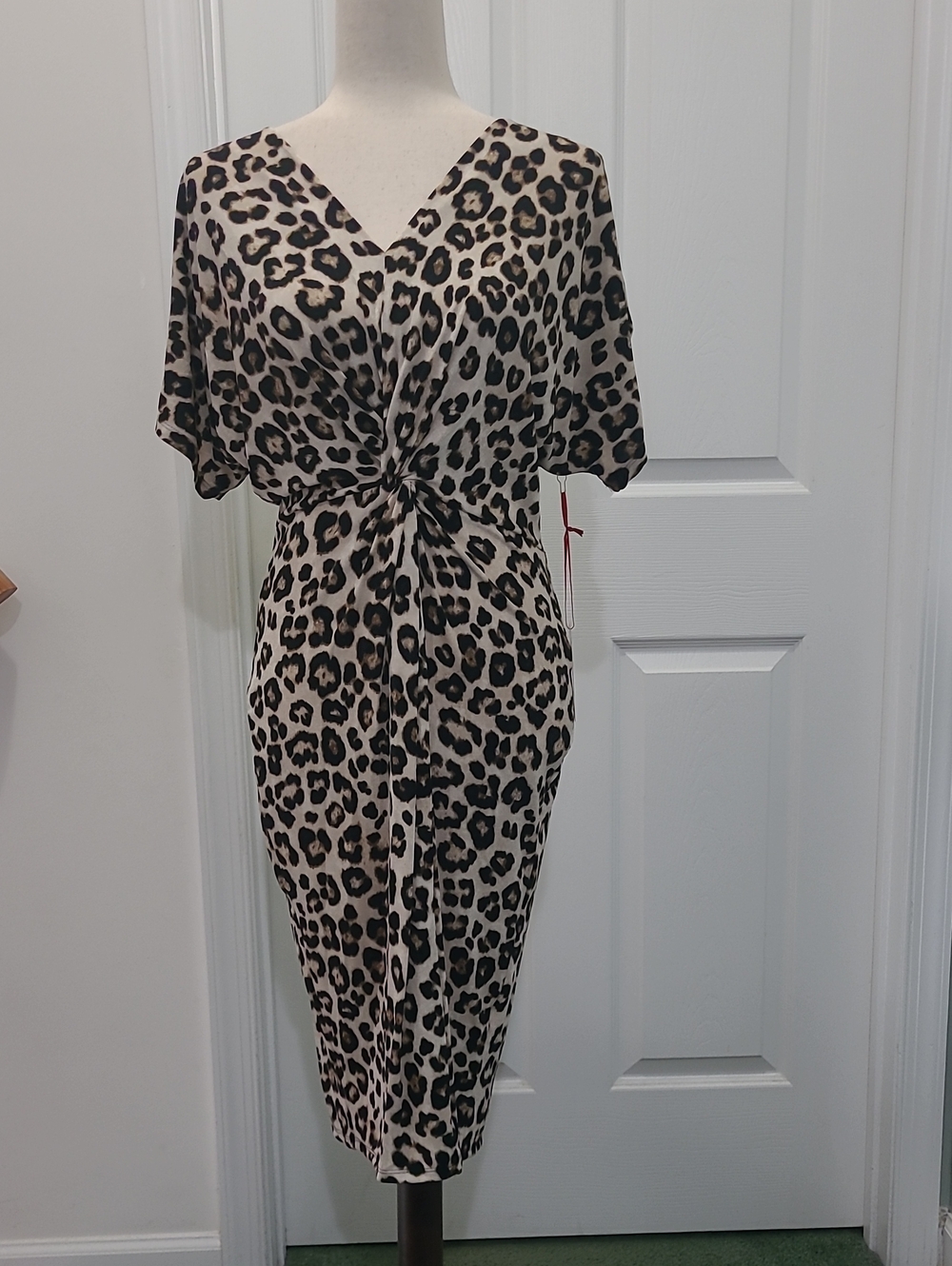 Jennifer Lopez Leopard Print Twist Front Kimono  Dress - Beige & Black